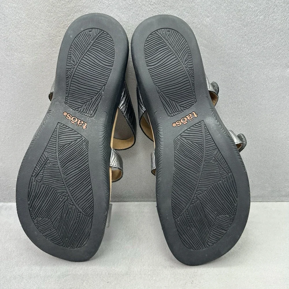 Taos Prize 4 Womens Size 11 Sandals Pewter Leather Strappy Adjustable Slides